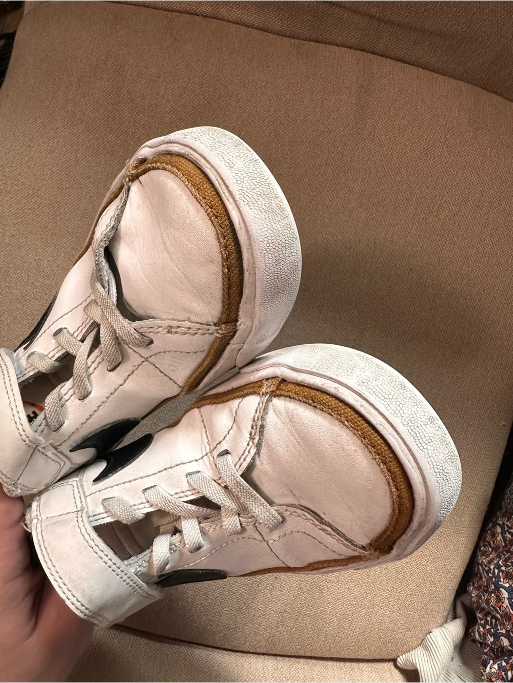 Nike Court Legacy Kids White and Black
Sneakers Size 13C - Picture 5 of 8